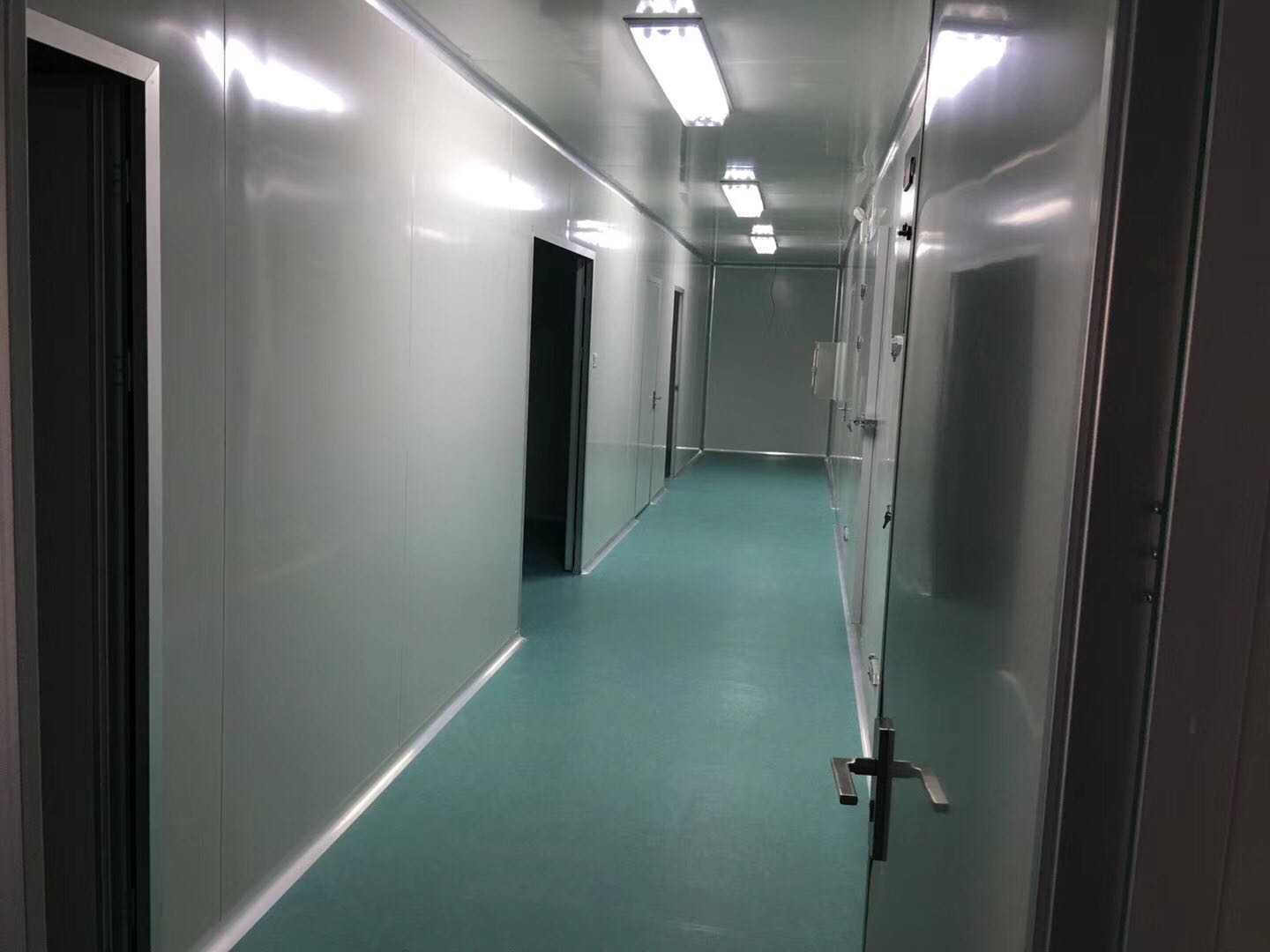 上海數碼科技公司-無塵車間裝修凈化工程