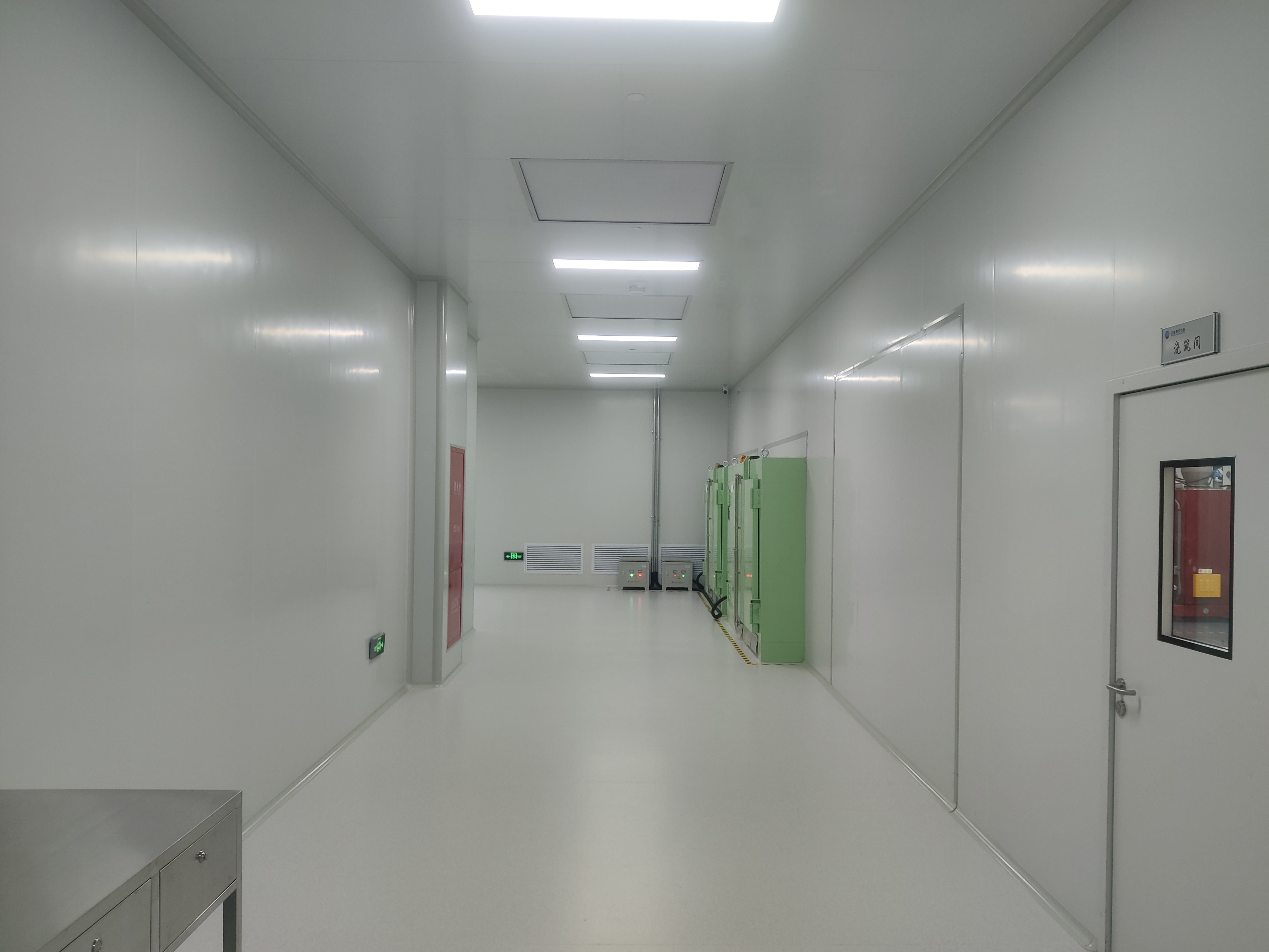 上海浦東集成電路潔凈無塵車間裝修凈化工程